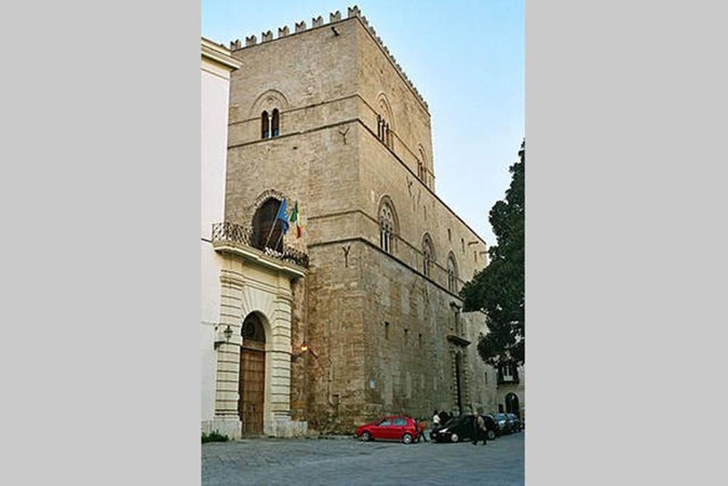 Piazza Marina Chic Apartment Palermo Exterior photo